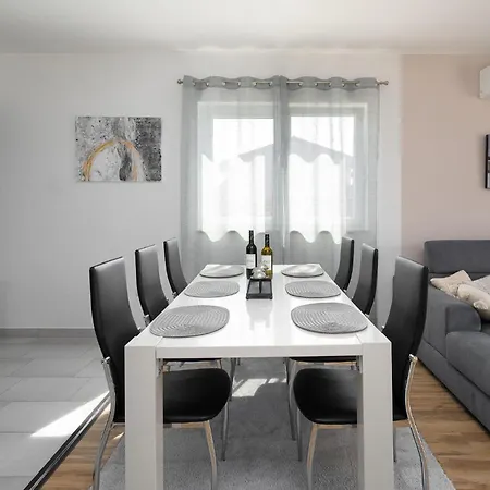 Prázdninový dům D G Labin (Istria)