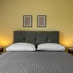Nyaraló D G *