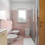 D G